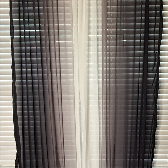 Elegant 2 color Curtains - Picture 1 of 3